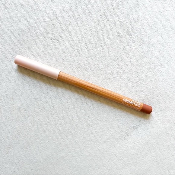 Kylie Cosmetics Precision Pout Nude Brown Lip Liner - Coconut 2.0 - Picture 1 of 2